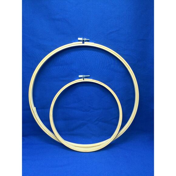 Wooden Embroidery Hoops Multi Size Set of 2 Screw top - Picture 1 of 6